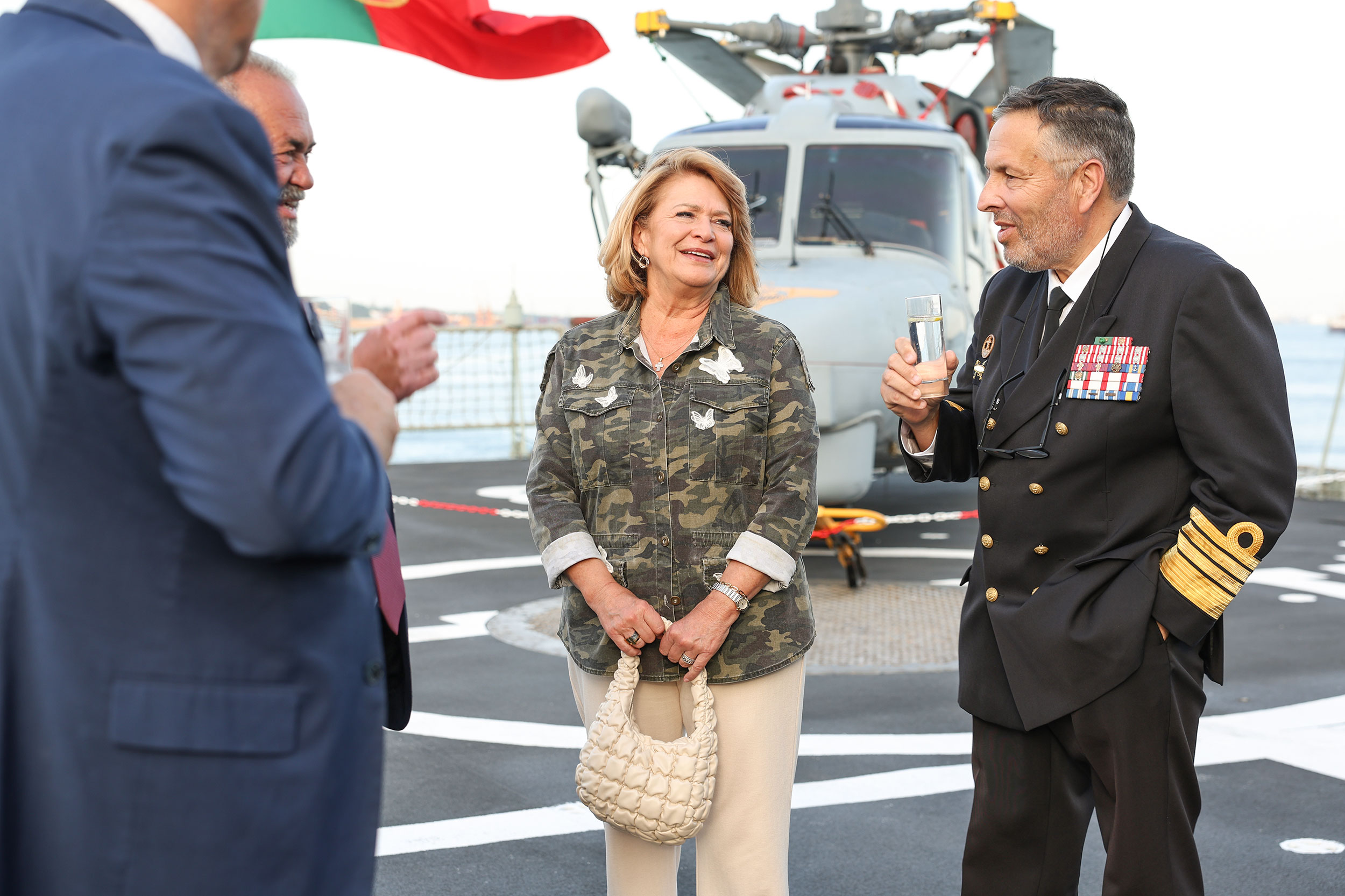 O NRP Bartolomeu Dias acolheu uma receção no âmbito do âmbito do Dia da Marinha