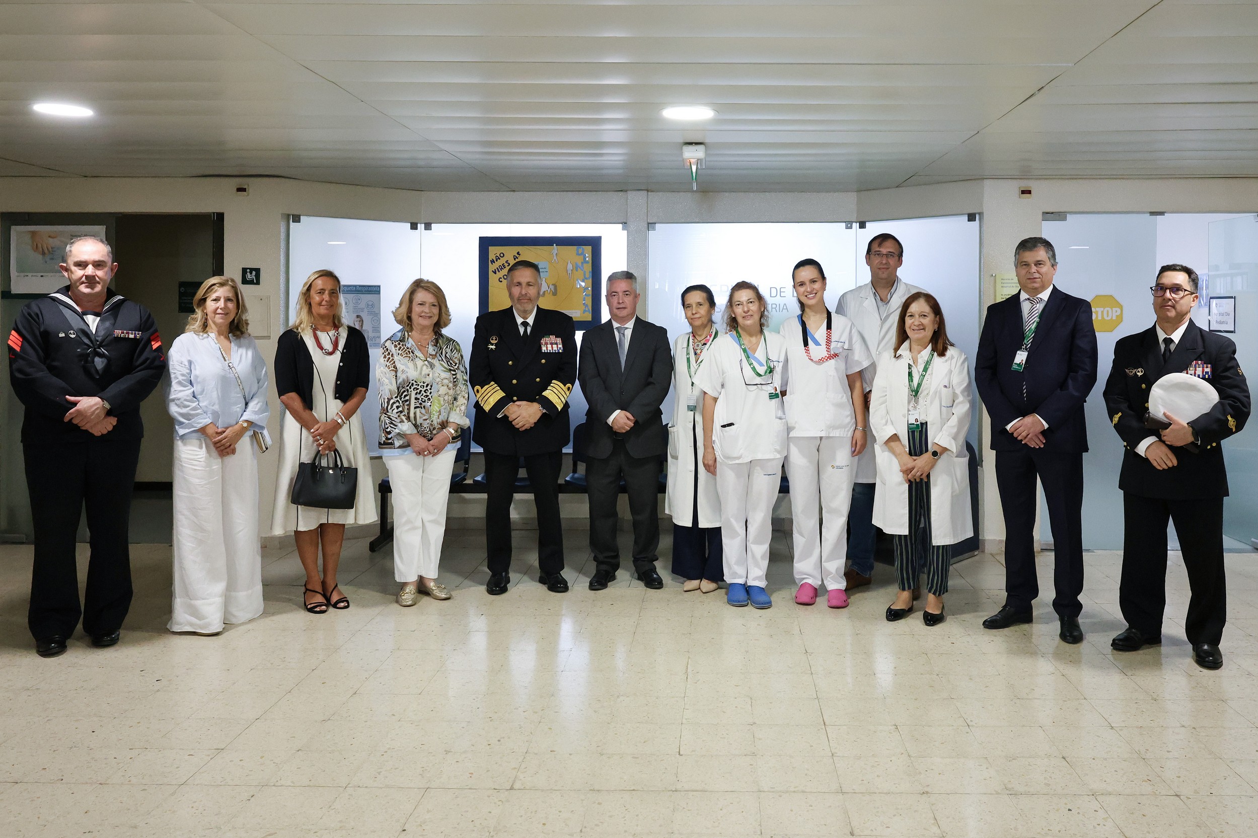 Visita ao Serviço de Pediatria realizada no âmbito das comemorações do Dia da Marinha de 2026