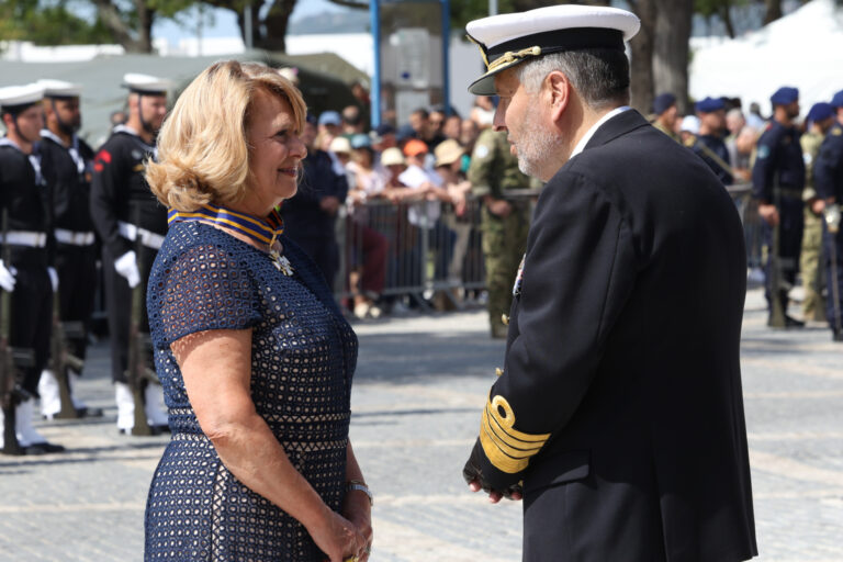 A cerimónia militar, na qual a presidente da Câmara Municipal de Setúbal, Maria das Dores Meira, foi condecorada, foi o ponto alto das Comemorações do Dia da Marinha 2026