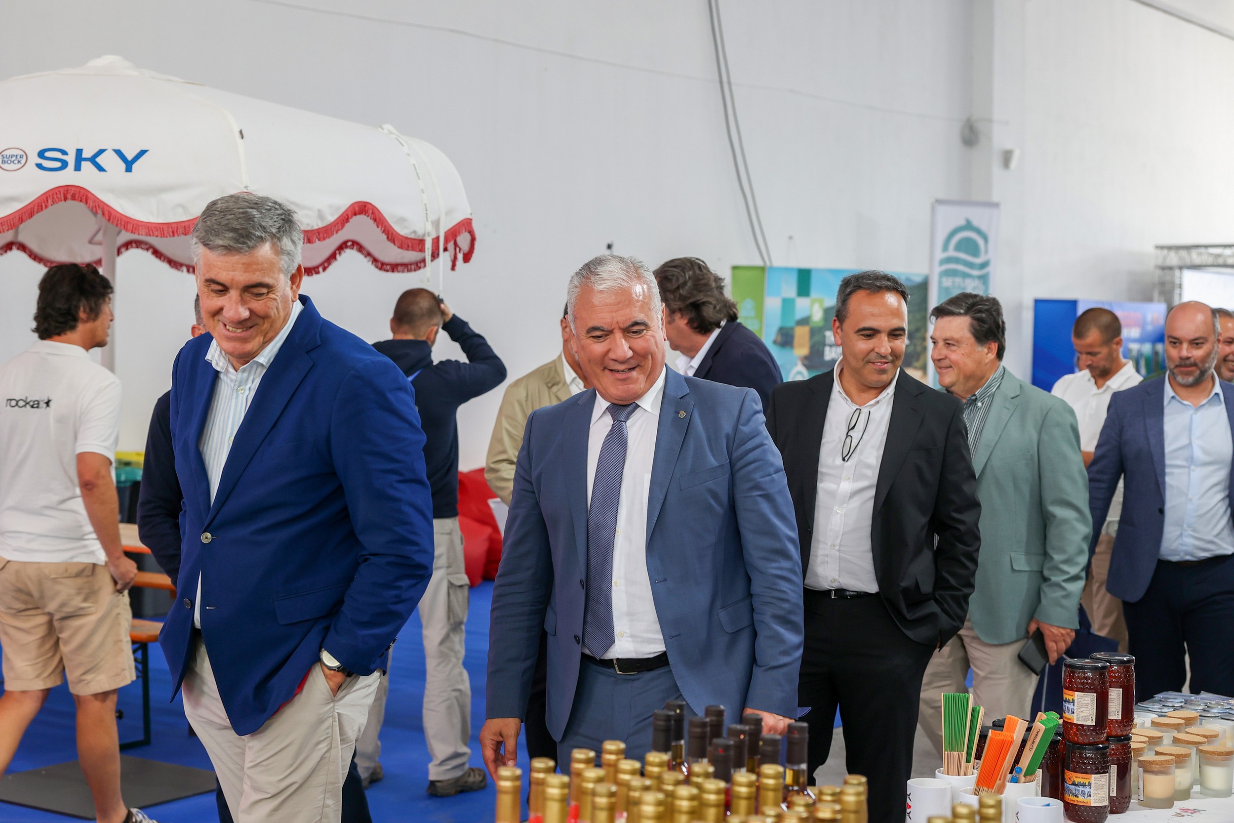 A abertura oficial contou com a presença, entre outras individualidades, dos vereadores do município Paulo Maia e Bruno Russo, assim como do presidente da Assembleia Municipal de Setúbal, Paulo Lopes