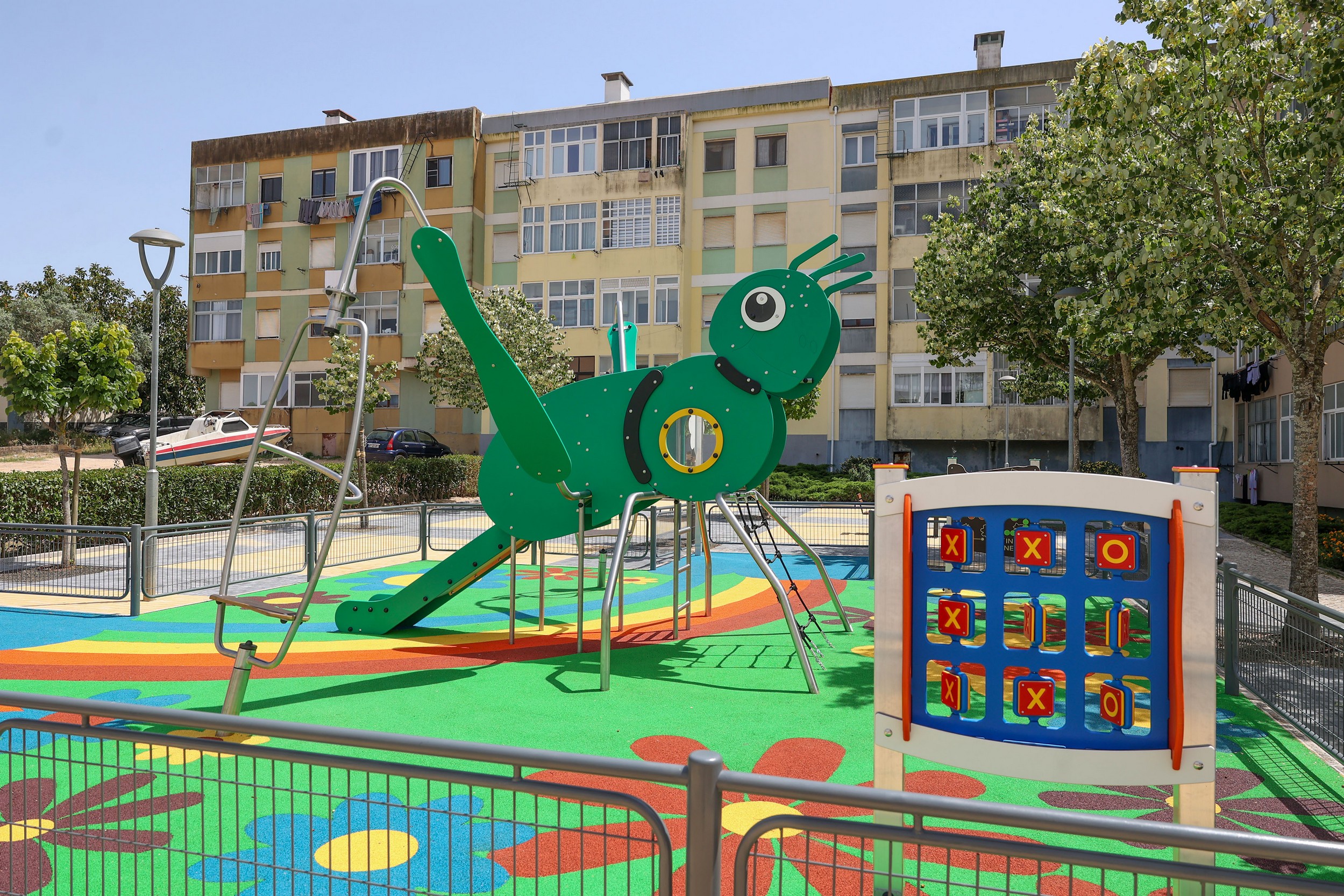 Inauguração da obra de requalificação da Praceta da Primavera, que foi dotada de um novo espaço de lazer e recreio, incluindo parque infantil, e de condições de segurança rodoviária reforçadas