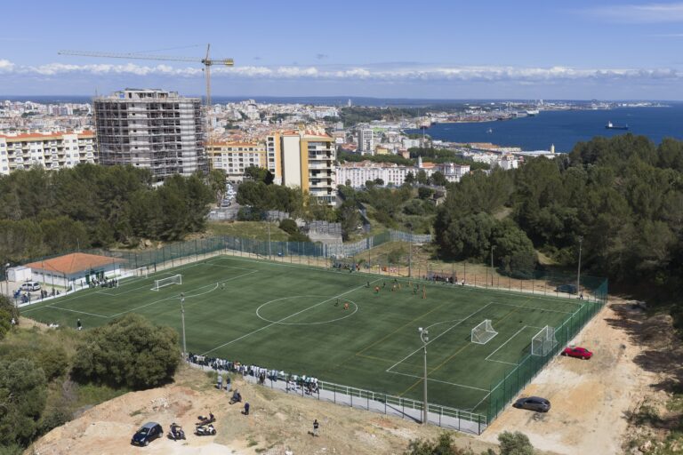 O Campo Municipal de Futebol Herculano Santos vai servir, principalmente, três coletividades da União das Freguesias de Setúbal
