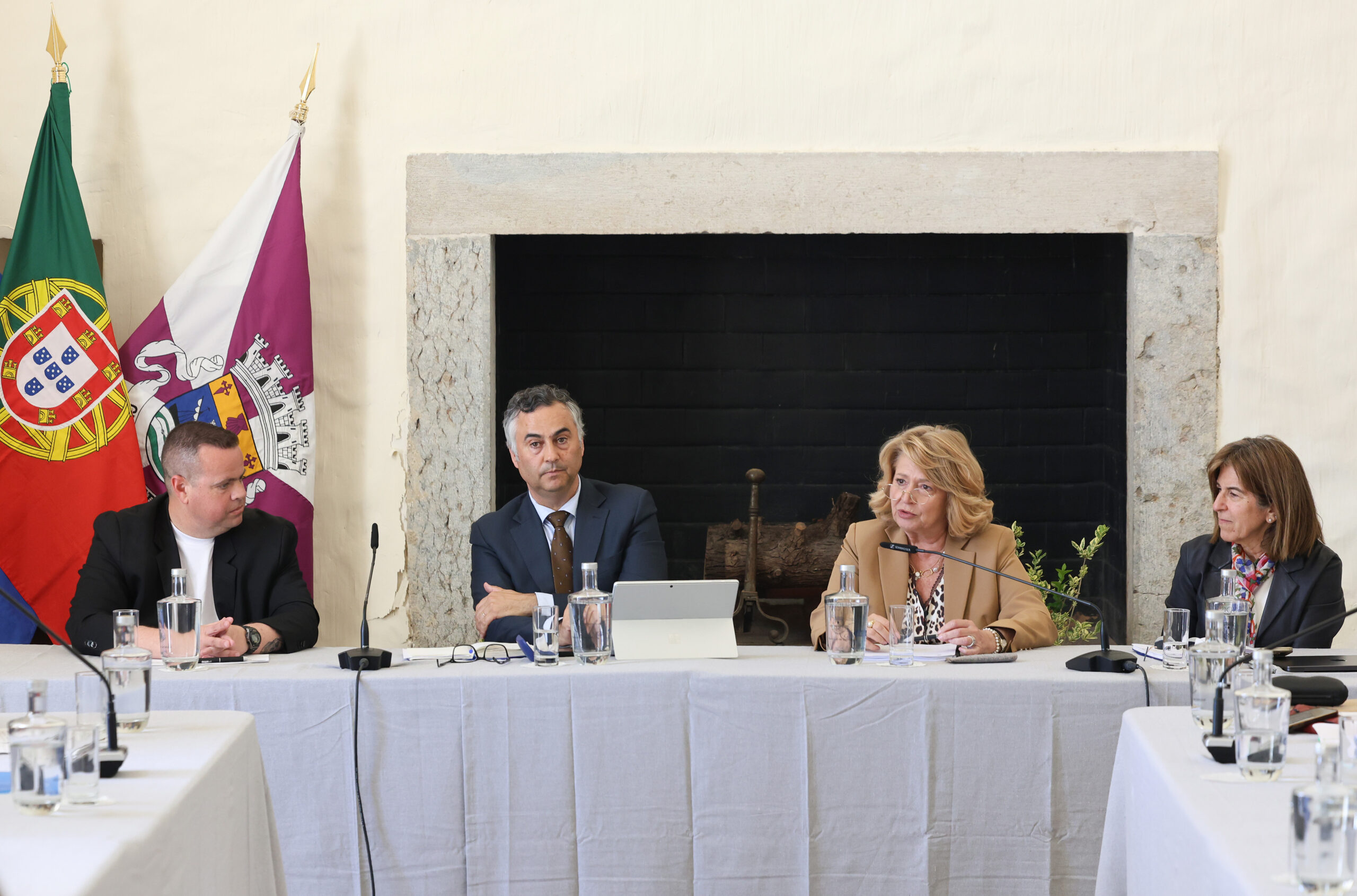 A presidente Maria das Dores Meira elencou necessidades de investimento e advertiu para os principais desafios educativos da rede escolar