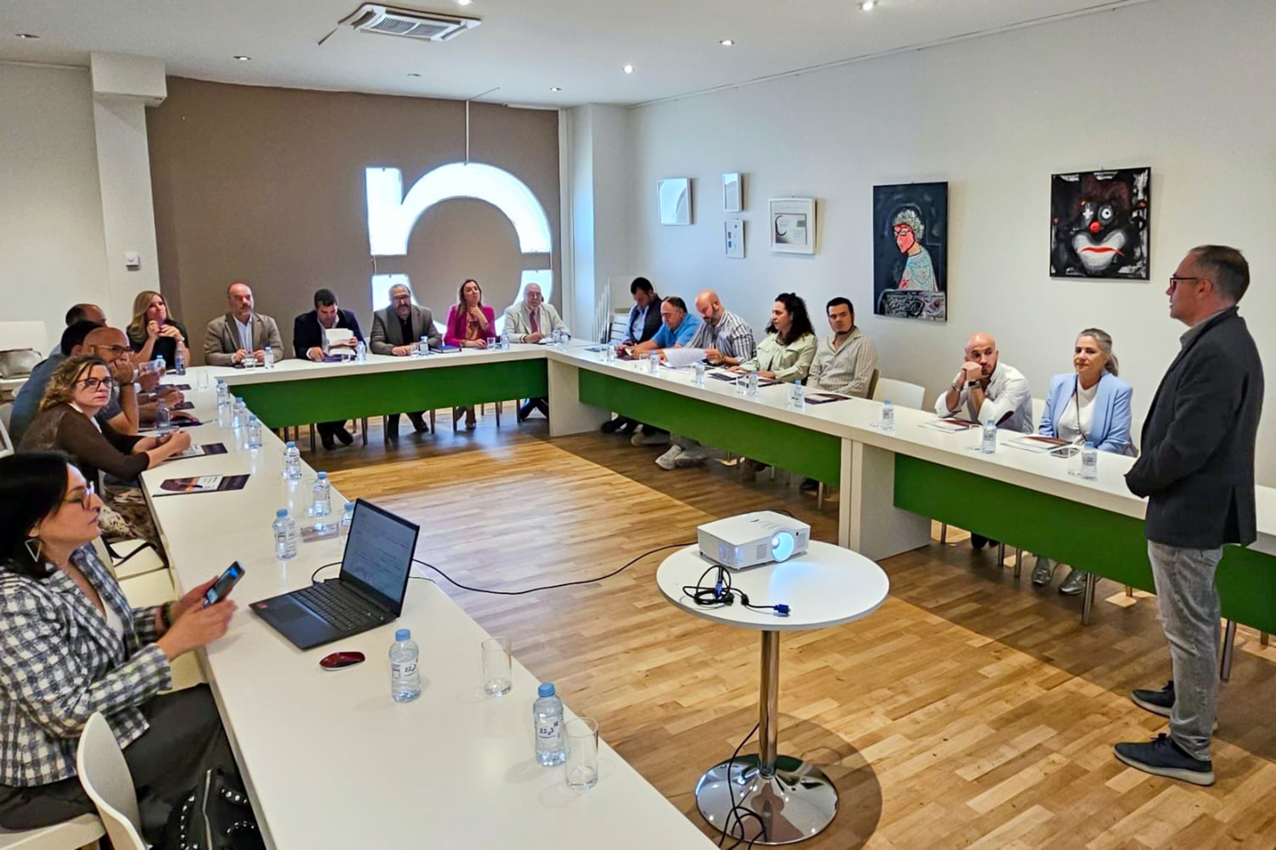 A iniciativa reuniu representantes institucionais portugueses e espanhóis em torno da evocação de um dos mais relevantes acontecimentos diplomáticos da história mundial