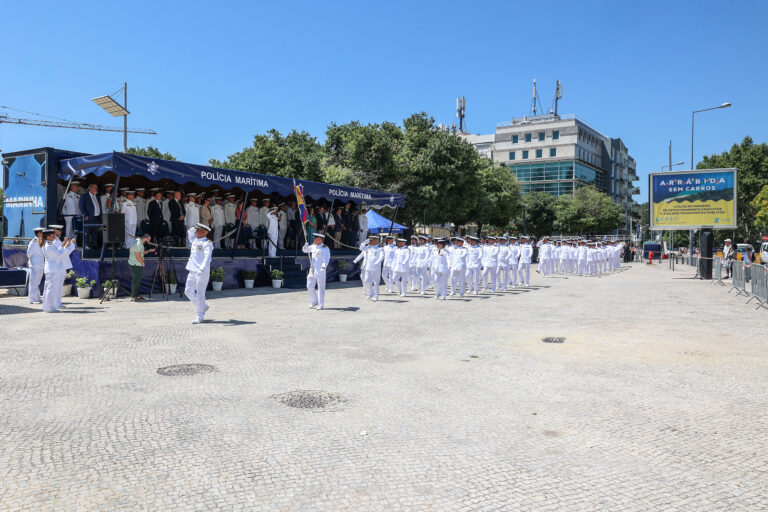 Cerimónia de compromisso de honra de formação de 25 novos agentes da Polícia Marítima