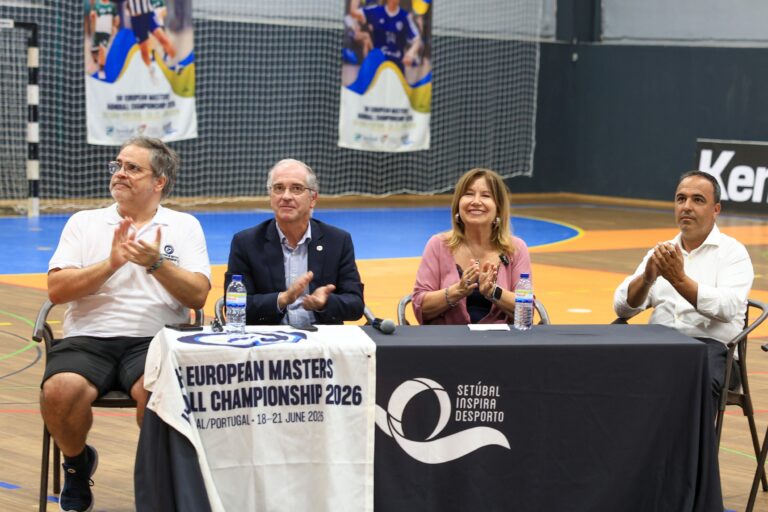 Maria do Carmo Tiago esteve presente juntamente com o vereador Bruno Russo