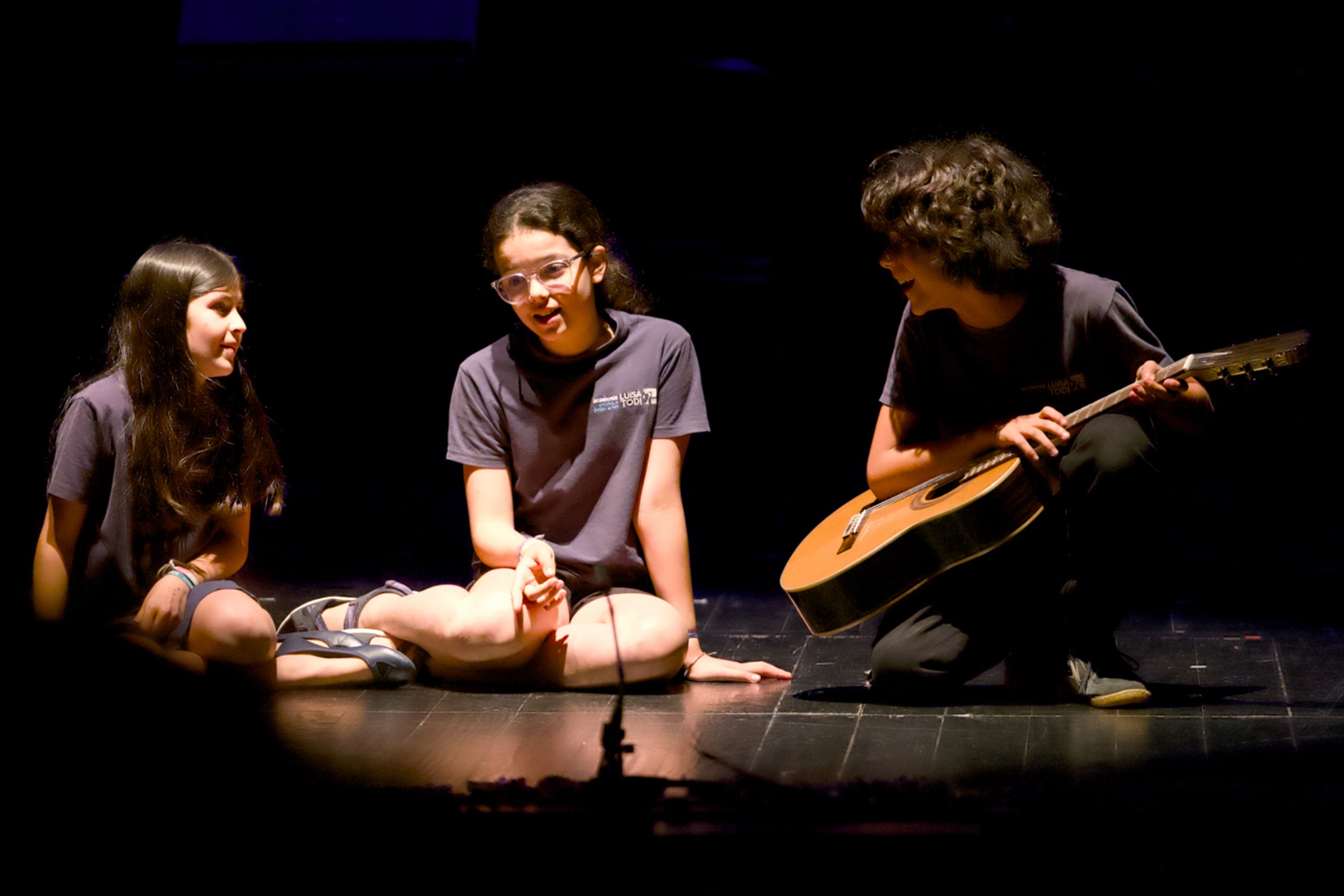 Espetáculo “Das Raízes ao Céu”, promovido pela Academia de Música e Belas-Artes Luísa Todi
