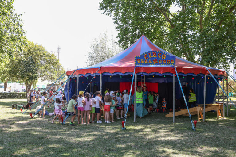 A presença do Circo VagaMundo integrou a 18.ª edição do “Há Festa no Parque”