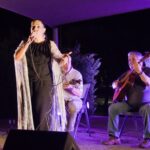 Maria do Céu Freitas acompanhada de Pedro Antunes na guitarra portuguesa e de Vítor Pereira na viola de fado