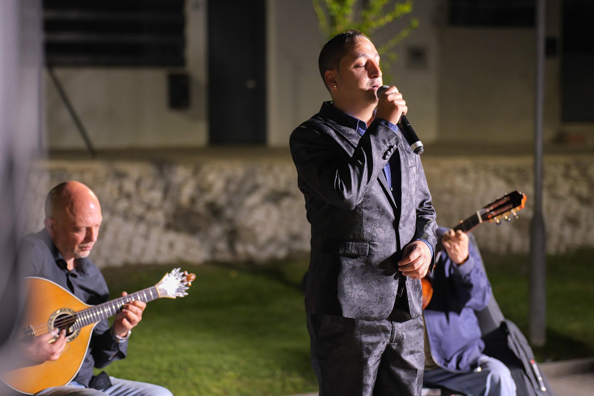 Neste primeiro concerto, atuaram Maria do Céu Freitas, Nuno Rocha e Susana Martins, fadistas que estiveram acompanhados de Pedro Antunes na guitarra portuguesa e de Vítor Pereira na viola de fado