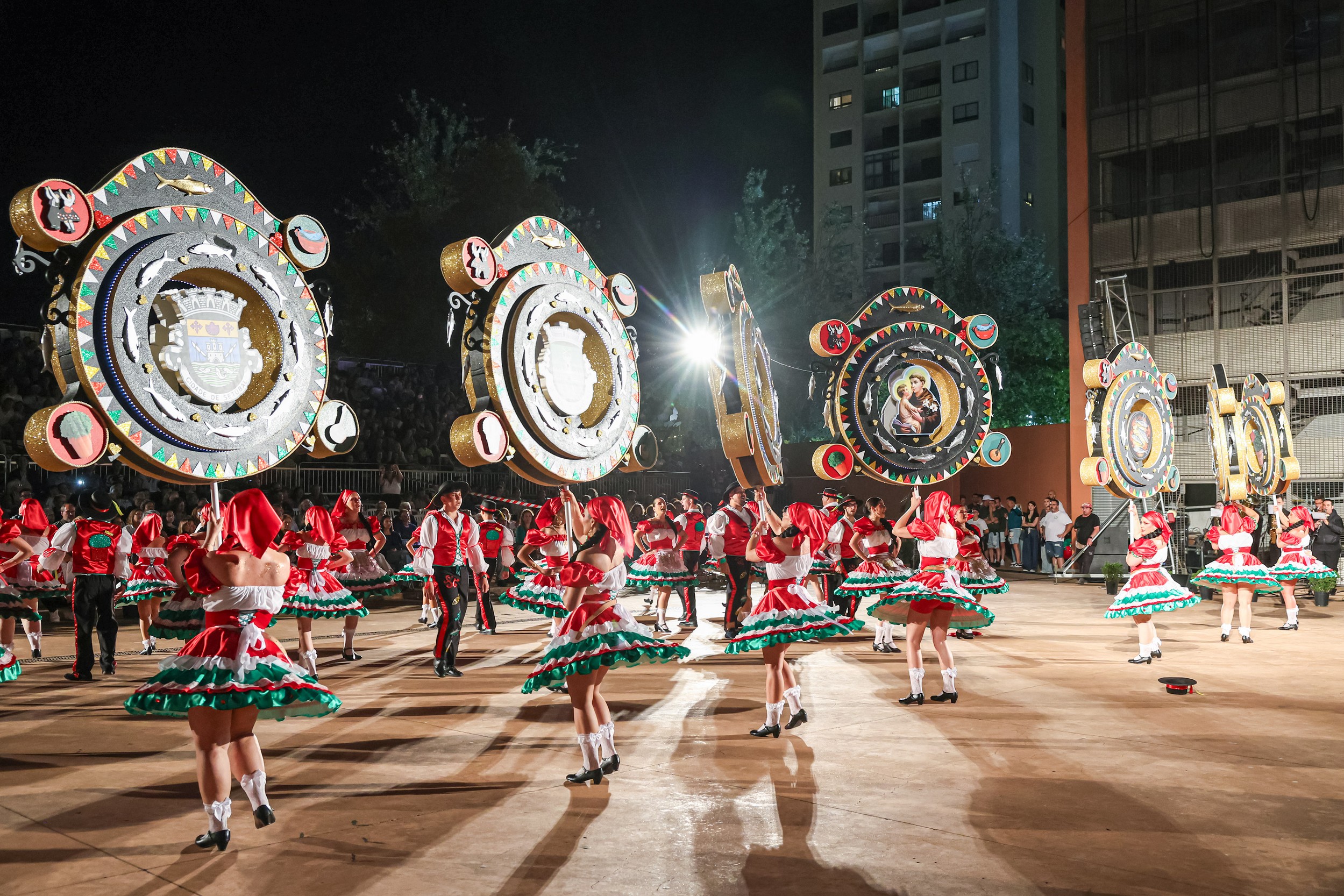 Grupo Desportivo Setubalense “Os 13”, com “O Arraial dos 13”