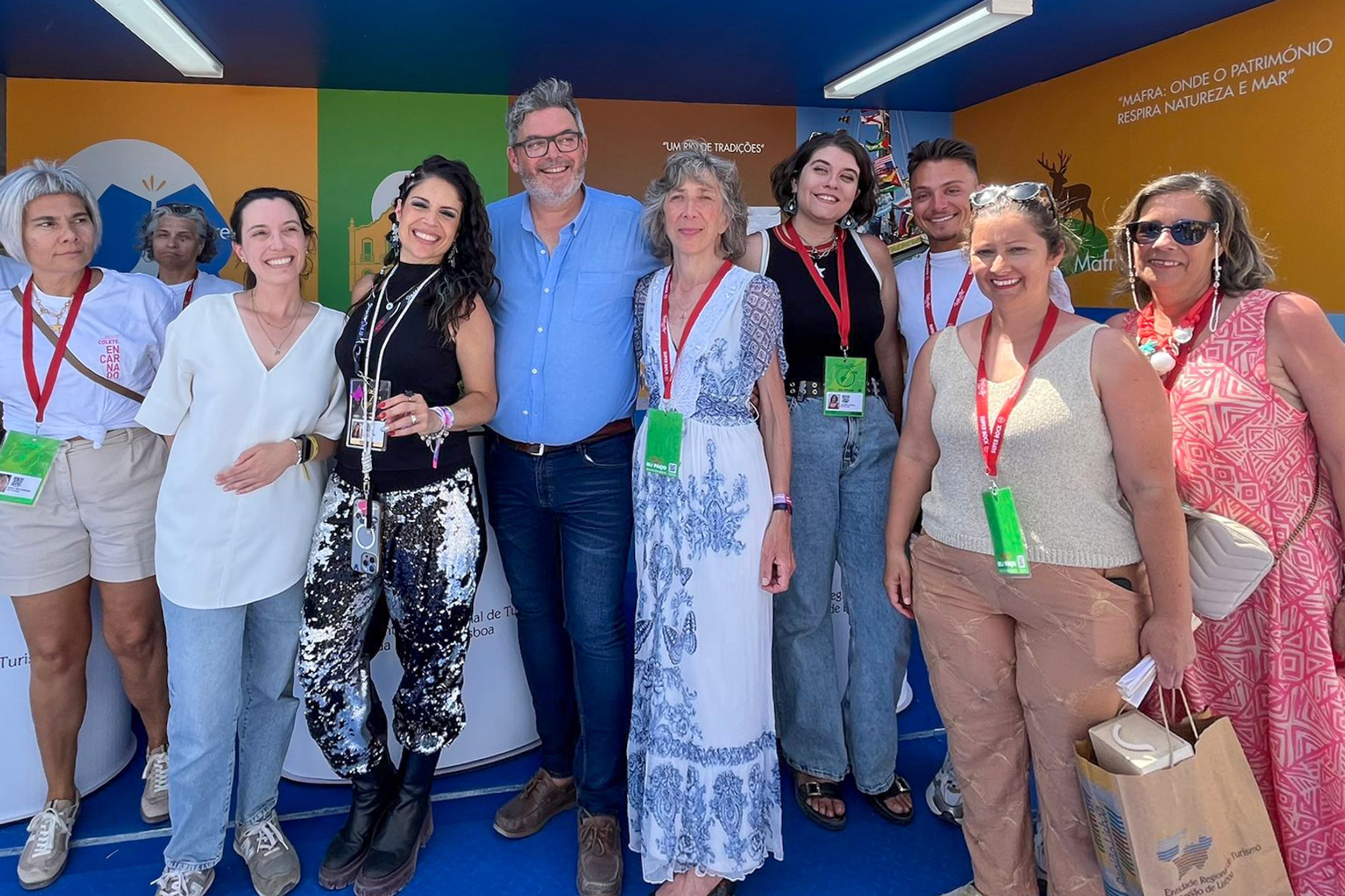 Roberta Medina, diretora do Rock in Rio, visitou o pavilhão na companhia da presidente da ERTL, Carla Salsinha