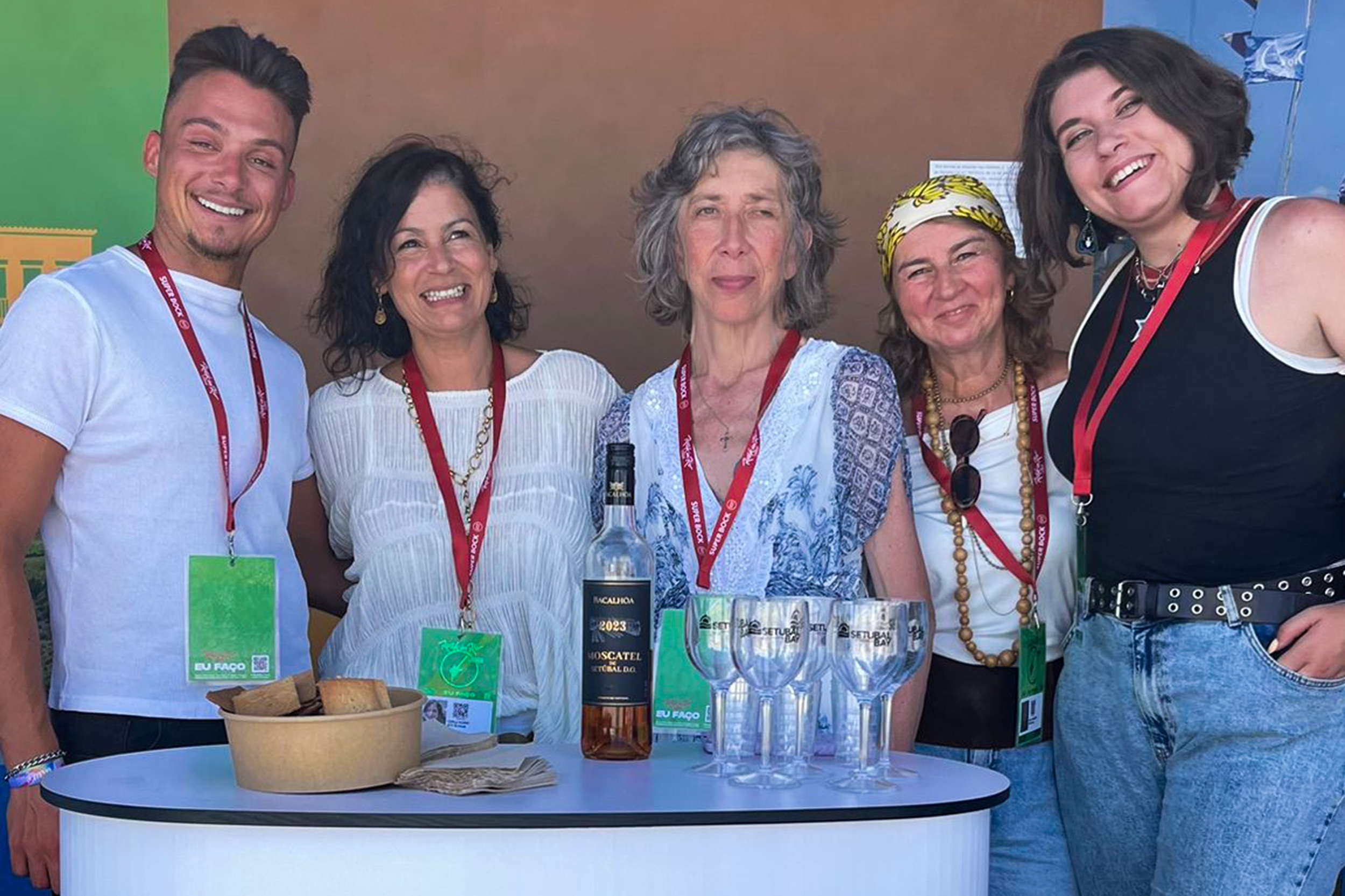Setúbal marcou presença com a promoção de experiências dos operadores turísticos, com a oferta de merchandising diverso e uma área de degustação com produtos da região