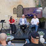 O diretor do Teatro Estúdio Fontenova, José Maria Dias, recordou o percurso da Festa do Teatro, destacando o apoio continuado do Município de Setúbal como fundamental para o crescimento e a qualidade do evento