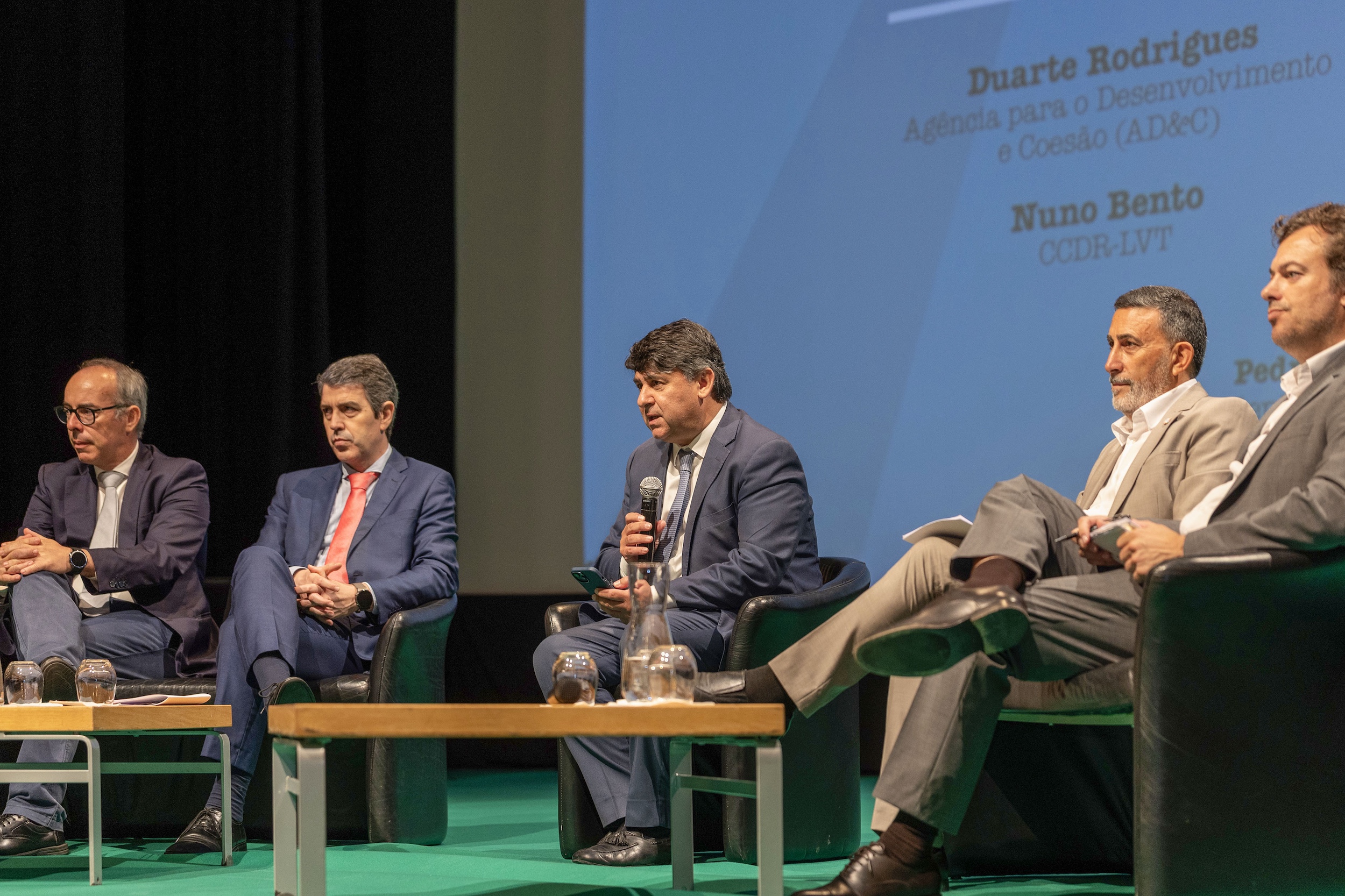 O debate percorreu, em seis mesas-redondas, o essencial dos desafios e oportunidades do território (Foto: CM Palmela)