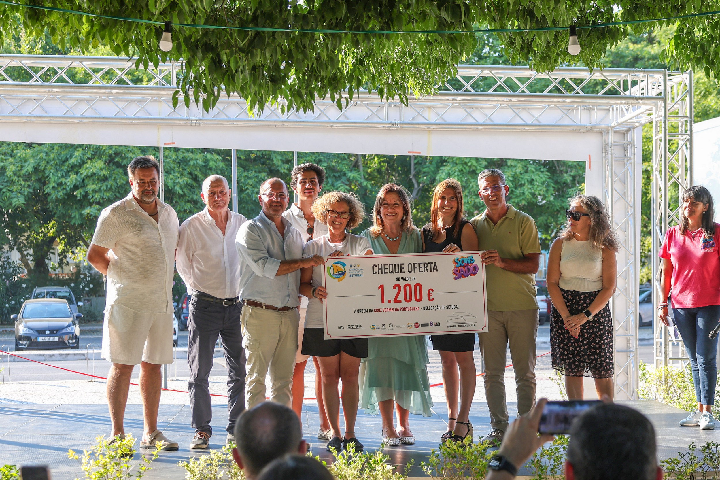 Na cerimónia de abertura, foi entregue à delegação de Setúbal da Cruz Vermelha Portuguesa um cheque no valor de 1200 euros, correspondente a 10 por cento das receitas obtidas com os patrocínios do evento
