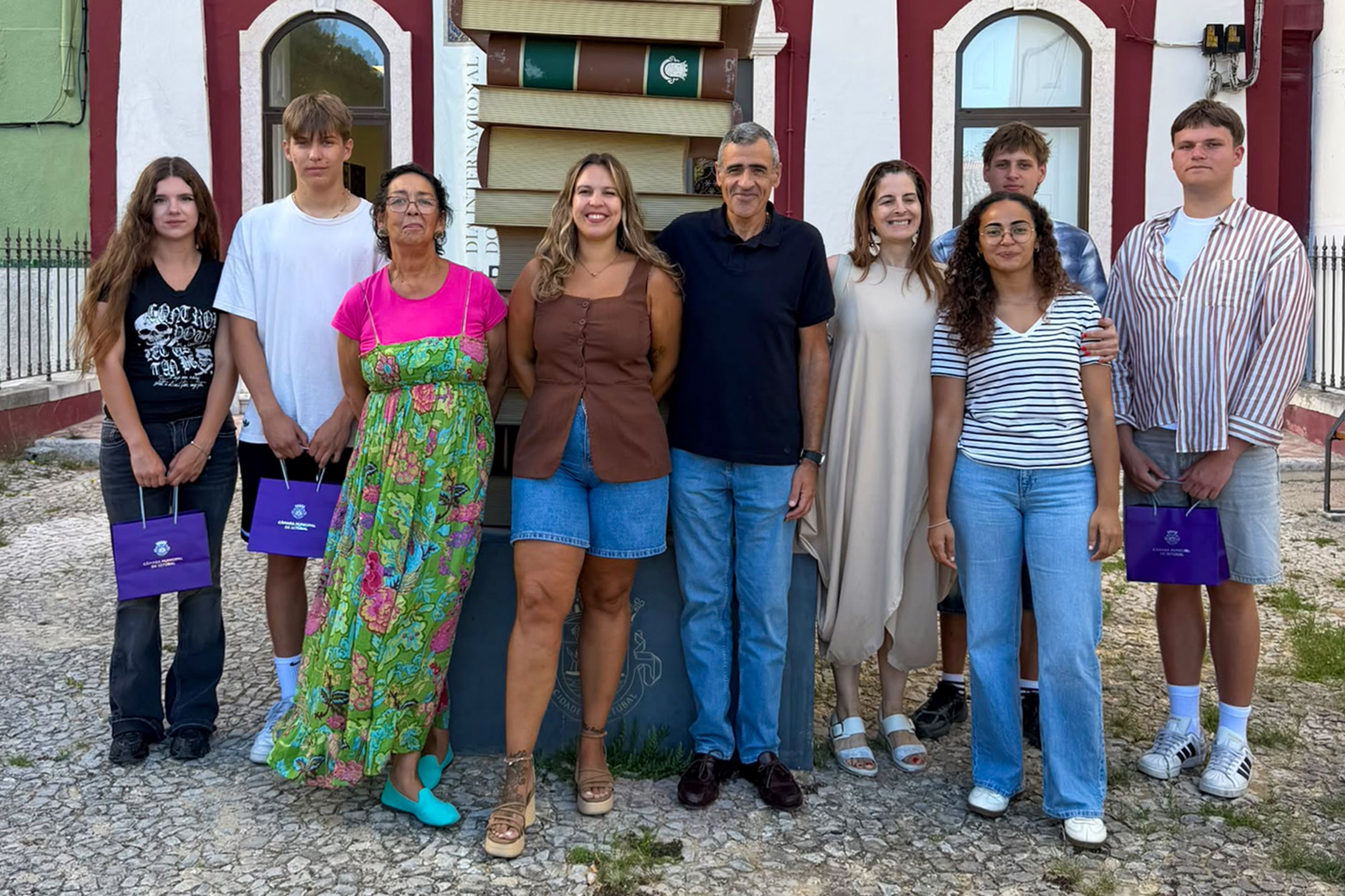 Alunos da Polónia realizaram trabalhos de tratamento e preservação documental do espólio à guarda do Arquivo Municipal