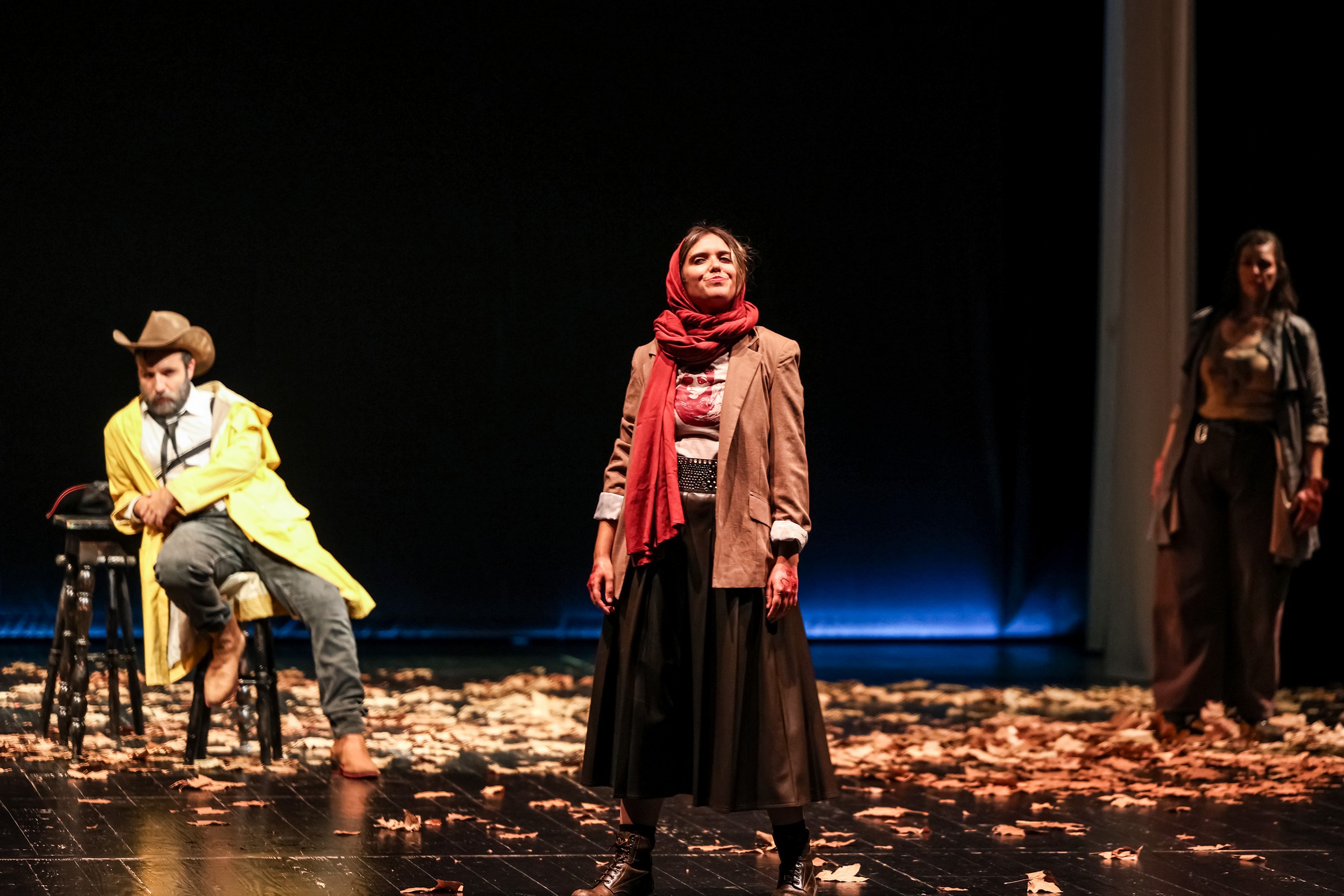 Espetáculo “Dói-me o corpo de jazer nessa esperança”, pelo Teatrão e teatromosca