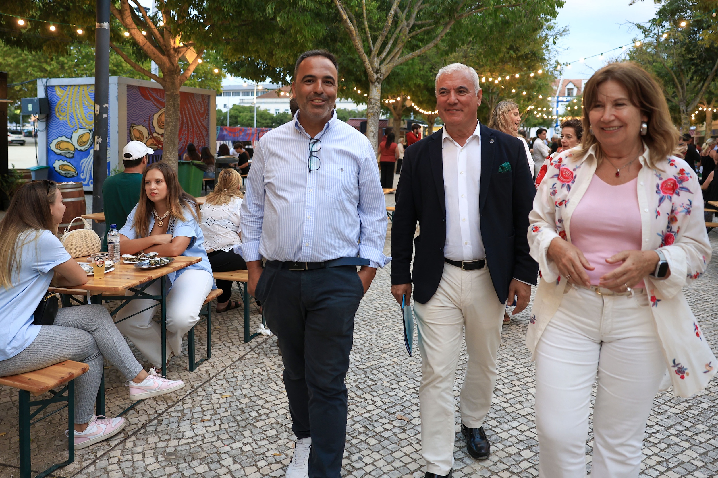 A vice-presidente da Câmara Municipal de Setúbal, Maria do Carmo Tiago, e os vereadores Paulo Maia e Bruno Russo estiveram presentes na abertura do festival