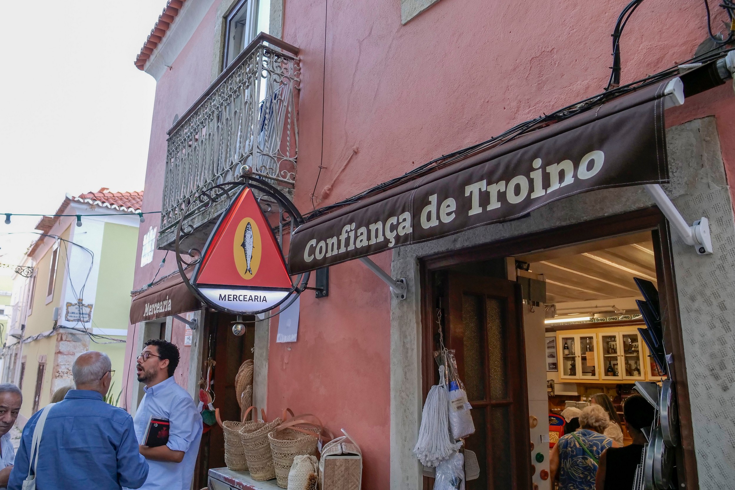 A Mercearia Confiança de Troino abriu portas em 1926