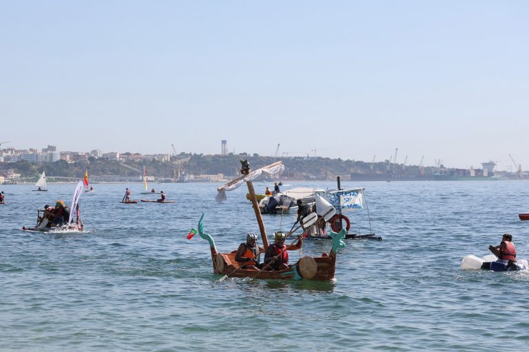 Regata da Baía do Sado em Banheiras e Insólitos