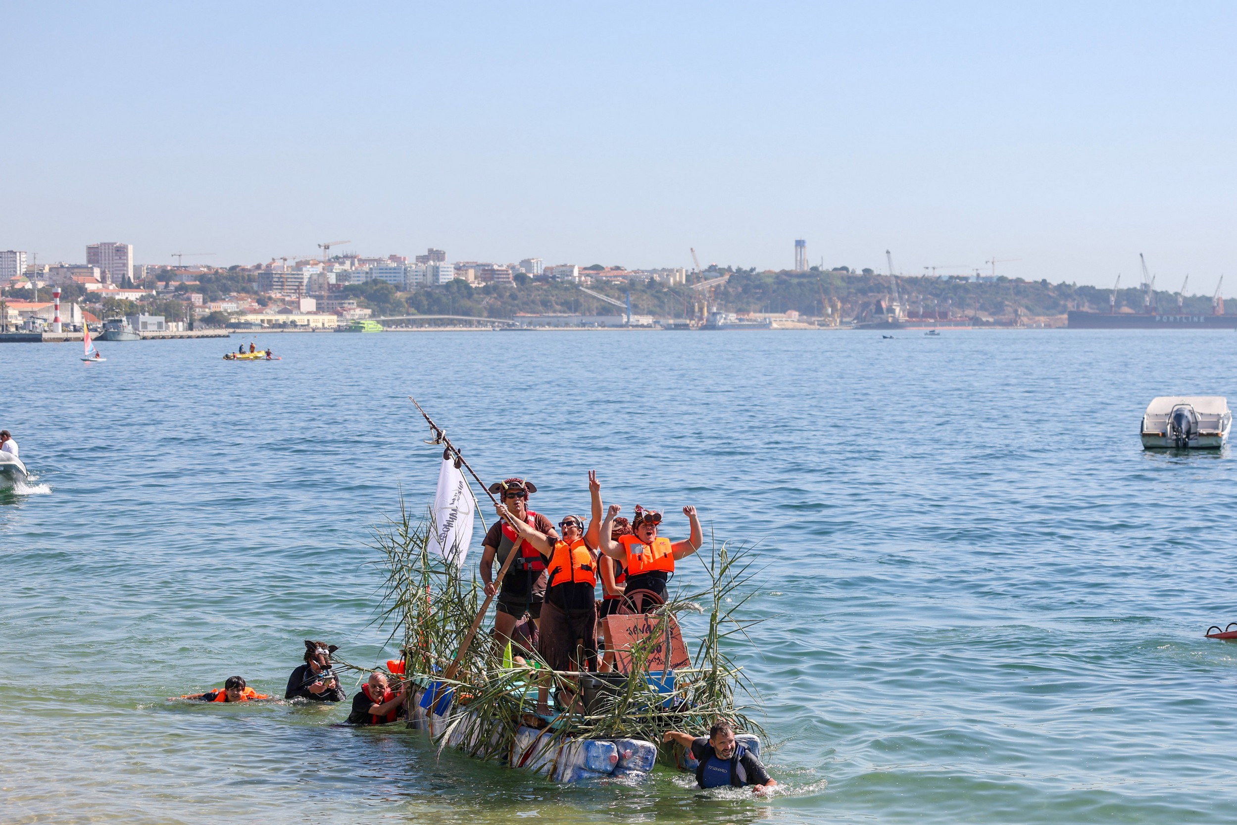 Regata da Baía do Sado em Banheiras e Insólitos