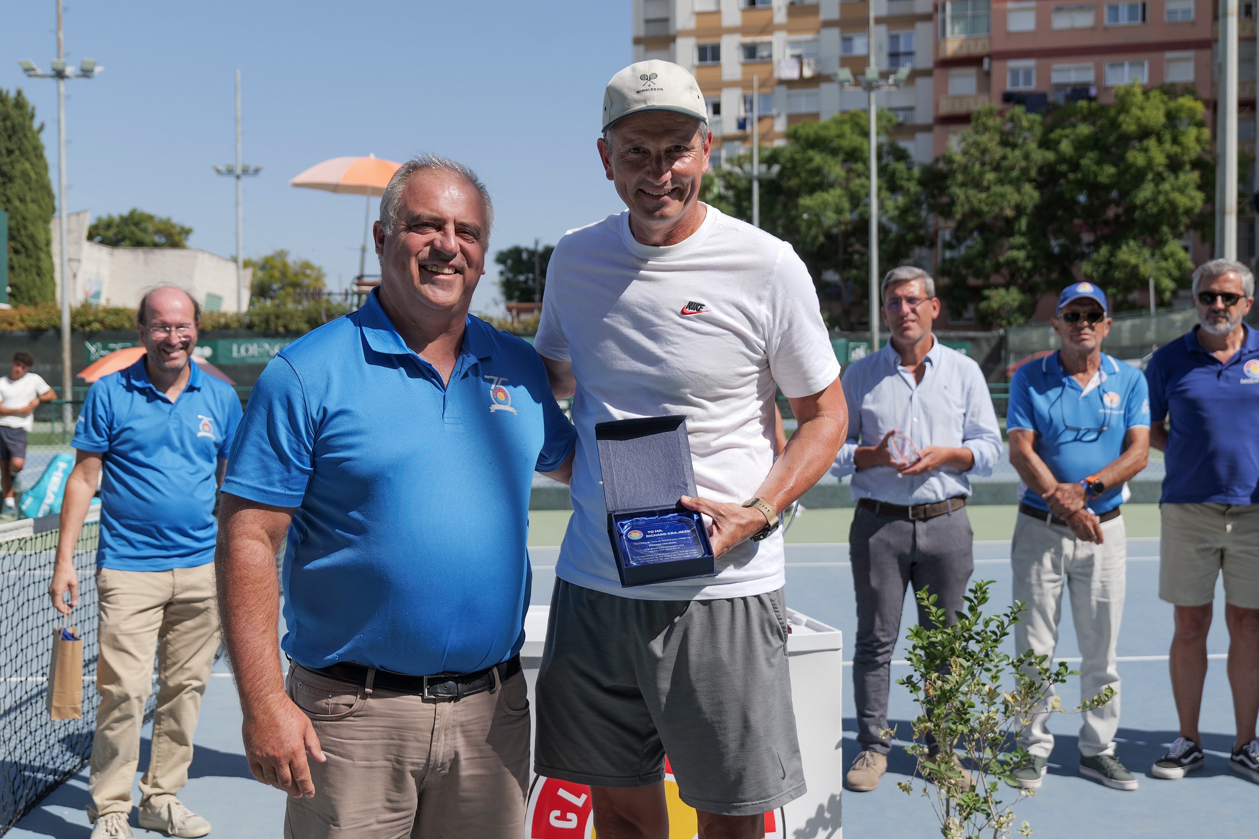 Richard Krajicek, campeão de Wimbledon em 1996, recebeu uma homenagem do Clube de Ténis de Setúbal