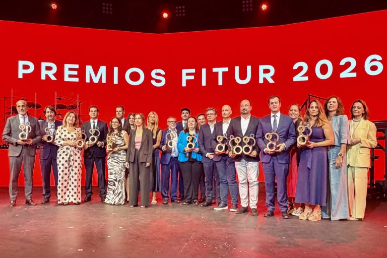 Festa de Caminhadas na Arrábida premiada na FITUR 2026